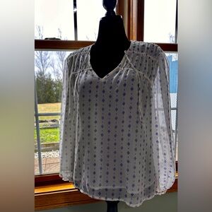 OLD NAVY WOMENS POET SWING BLOUSE CHIFFON GEOMETRIC WHITE & BLUE SIZE Medium